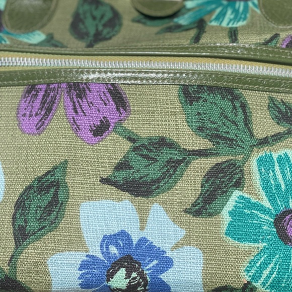 💚 Vintage 70’s Locking Carry On Floral Green - Picture 4 of 7